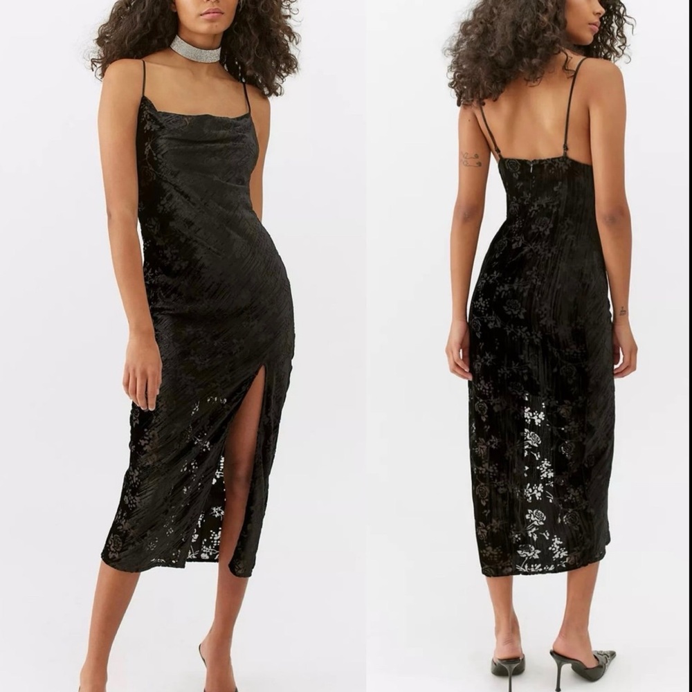 Urban Outfitters Mallory Burnout Velvet Midi Slip‎ Dress Black Cowl M